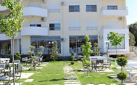 Royal Apartments & Suites